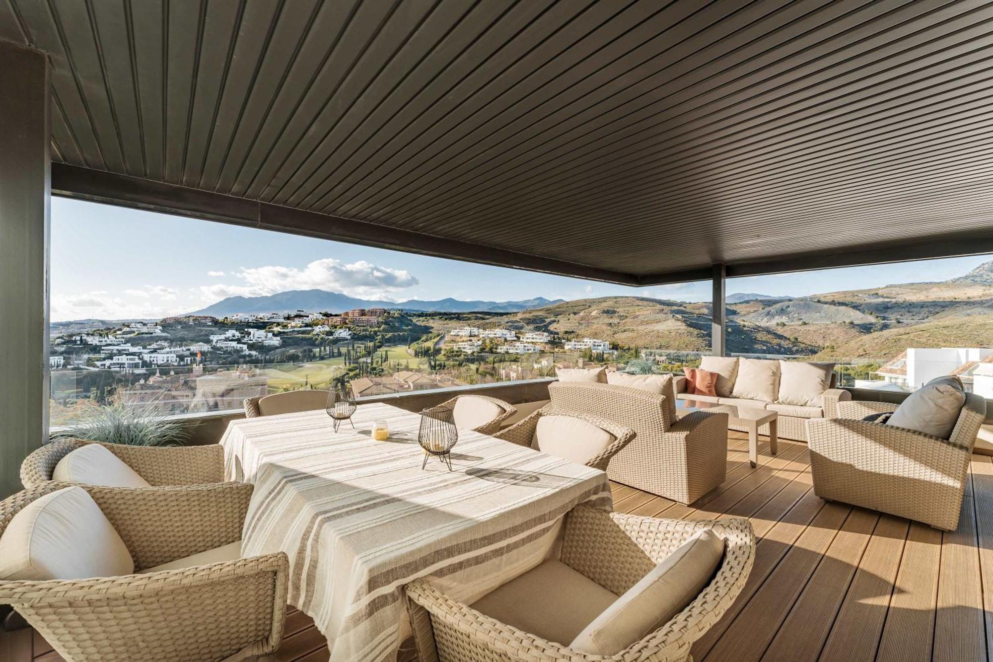Hoyo19 10 Views Luxury Estepona